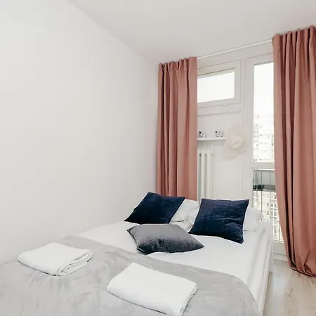Apartamento Shortstaypoland Krochmalna *