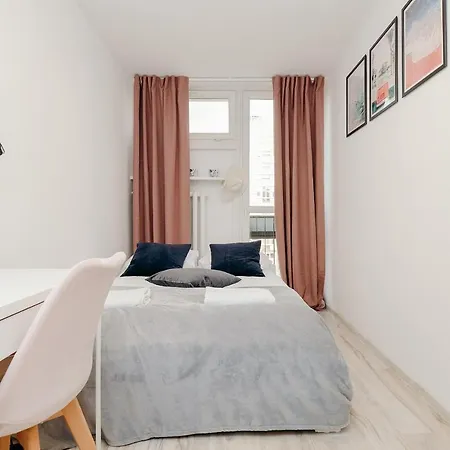 Apartment Shortstaypoland Krochmalna *