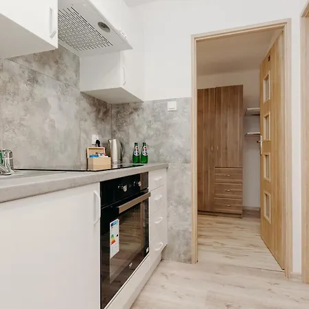 Shortstaypoland Krochmalna *